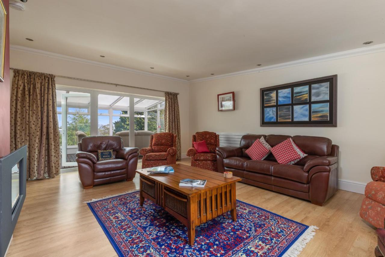 Sunningdale - Beach Side Cottage, Sea Views, Parking Saundersfoot Exterior photo